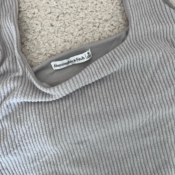 ABERCROMBIE CROP KNIT SHIRT - Picture 3 of 3